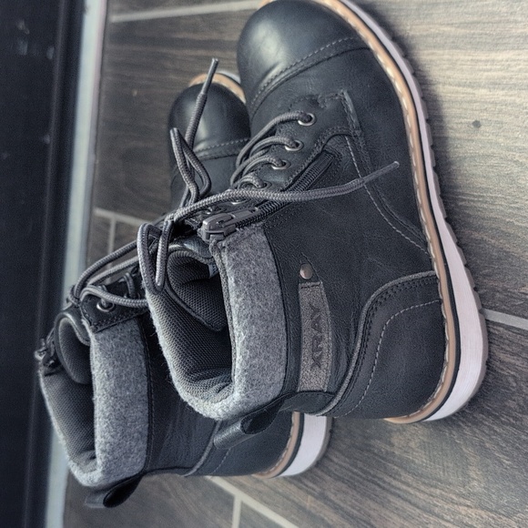 X-ray Boys Findley Combat Boots - Picture 5 of 8